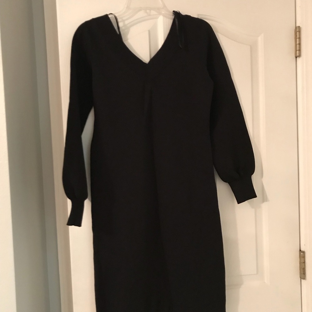 Gorgeous knit Burberry dress - Picture 5 of 8